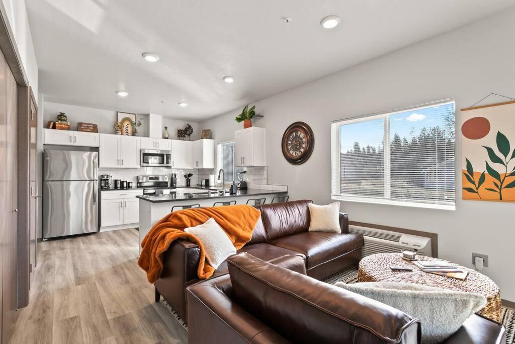Brand New 2 Bed 2 Bath Near Perry District And Dt Apartment Спокейн Екстериор снимка