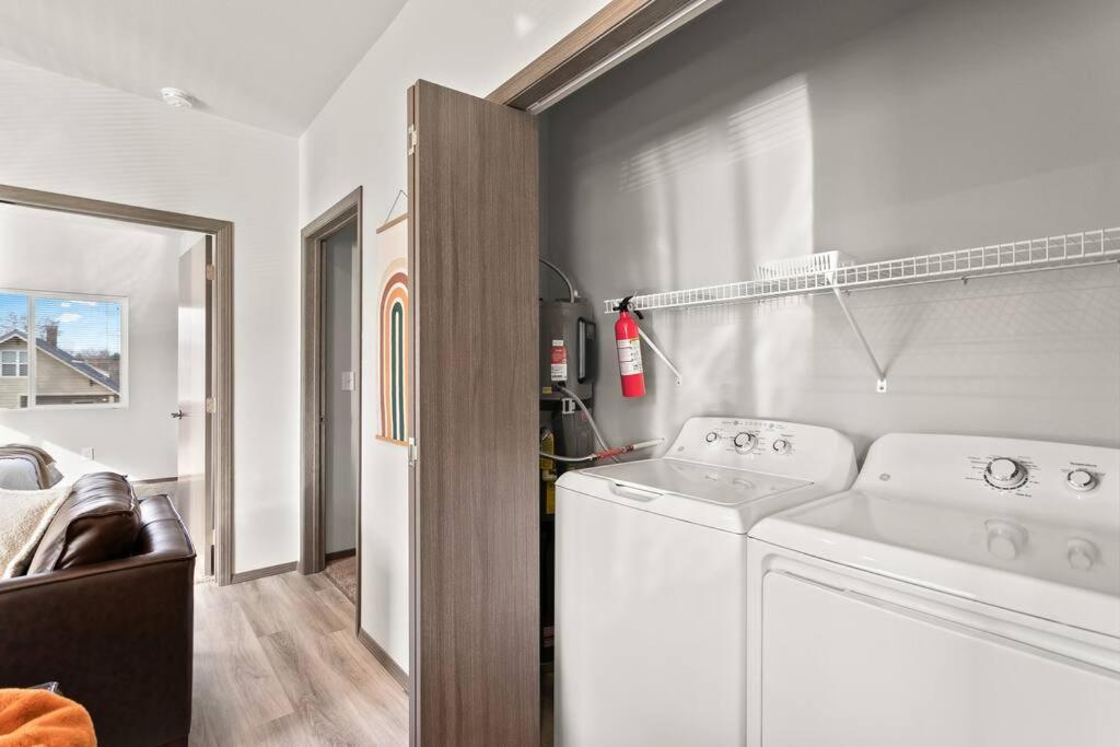 Brand New 2 Bed 2 Bath Near Perry District And Dt Apartment Спокейн Екстериор снимка