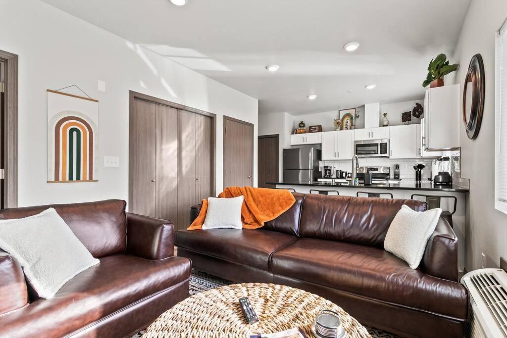 Brand New 2 Bed 2 Bath Near Perry District And Dt Apartment Спокейн Екстериор снимка